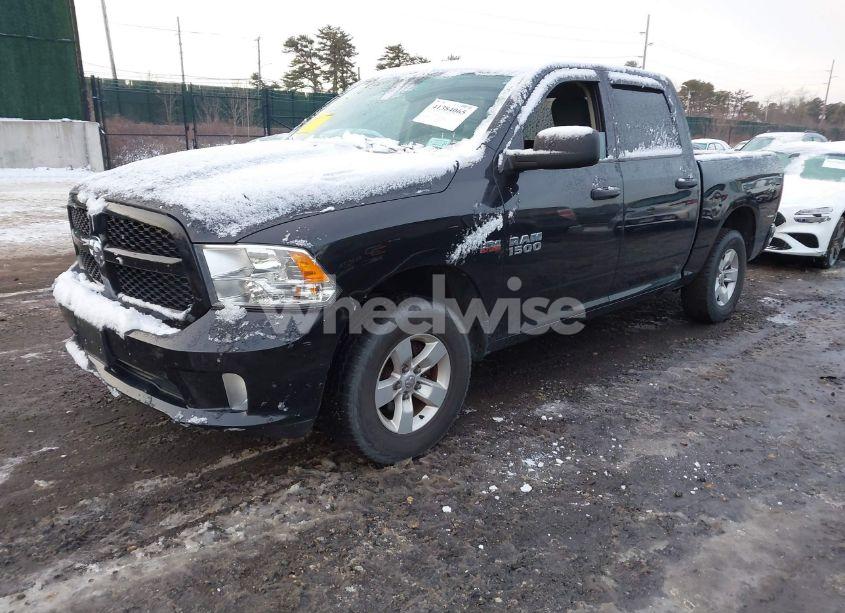 Photo 2 of 2018 Ram 1500 EXPRESS 4X4 5'7 BOX (VIN 1C6RR7KT9JS295965)