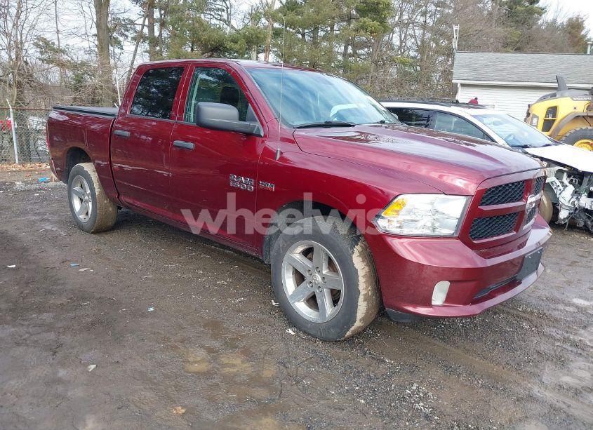 2017 Ram 1500 EXPRESS 4X4 5'7 BOX (VIN 1C6RR7KTXHS815939) main photo