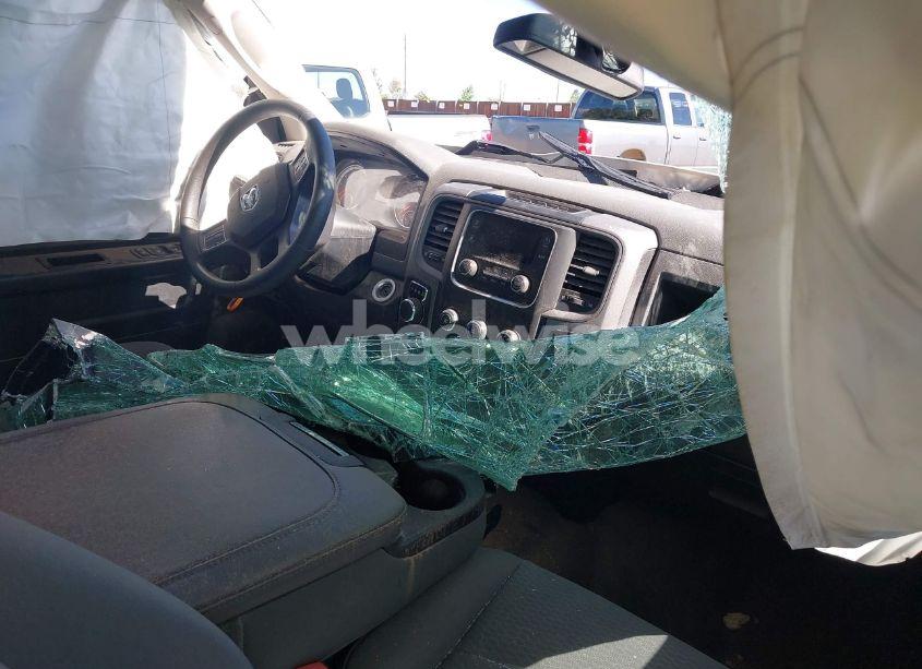 Photo 5 of 2018 Ram 1500 TRADESMAN 4X4 5'7 BOX (VIN 1C6RR7KTXJS288474)