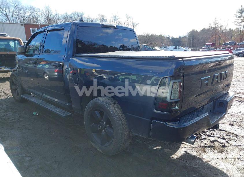 Photo 3 of 2019 Ram 1500 CLASSIC ST (VIN 1C6RR7KTXKS748038)