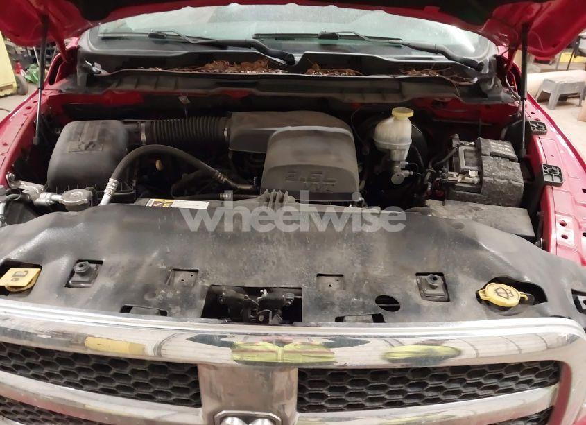 Photo 10 of 2019 Ram 1500 CLASSIC SLT 4X4 5'7 BOX (VIN 1C6RR7LG0KS634356)