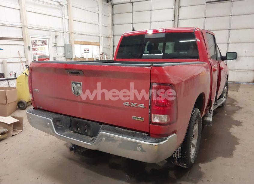 Photo 4 of 2019 Ram 1500 CLASSIC SLT 4X4 5'7 BOX (VIN 1C6RR7LG0KS634356)