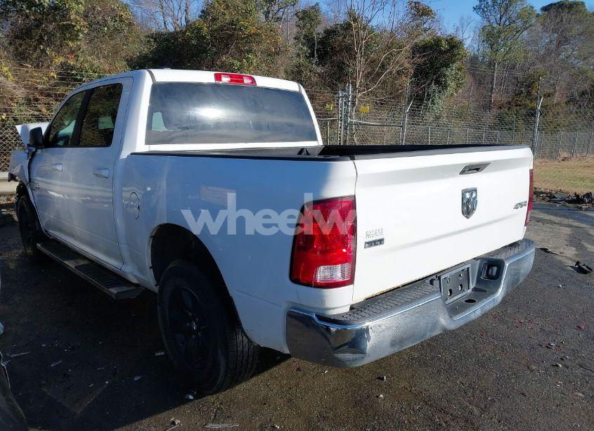Photo 3 of 2021 Ram 1500 CLASSIC SLT 4X4 5'7 BOX (VIN 1C6RR7LG0MS532610)
