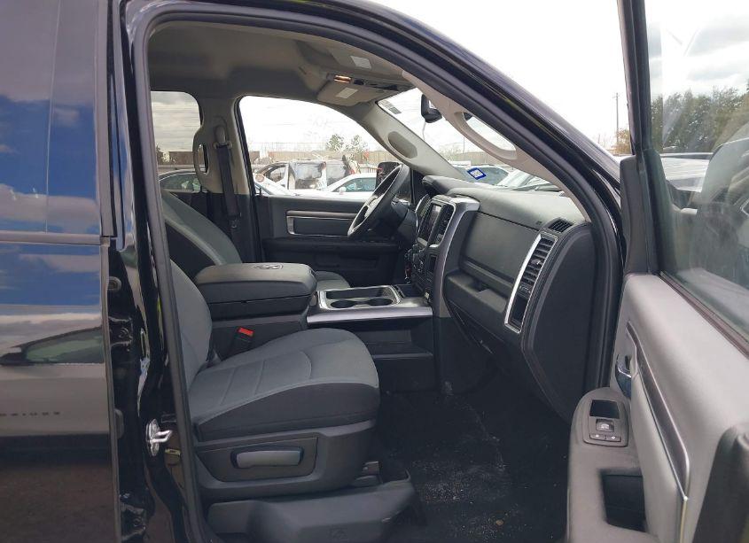 Photo 5 of 2023 Ram 1500 CLASSIC SLT 4X4 5'7 BOX (VIN 1C6RR7LG0PS516864)