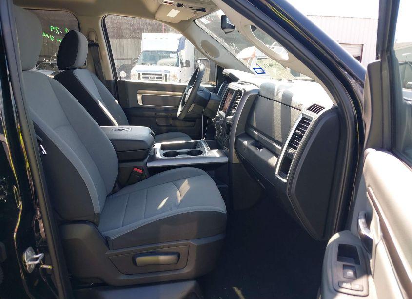 Photo 5 of 2023 Ram 1500 CLASSIC SLT 4X4 5'7 BOX (VIN 1C6RR7LG0PS575221)