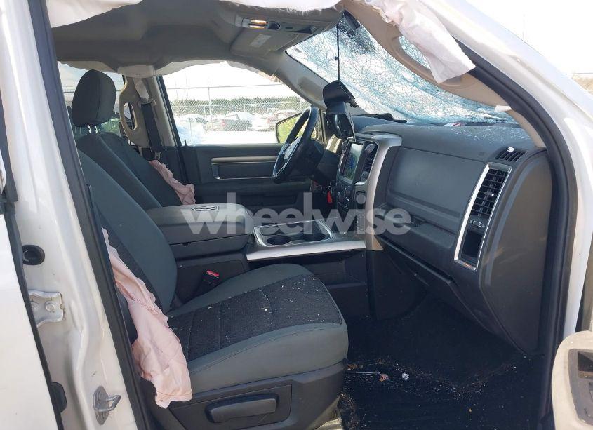 Photo 5 of 2018 Ram 1500 HARVEST 4X4 5'7 BOX (VIN 1C6RR7LG1JS113662)