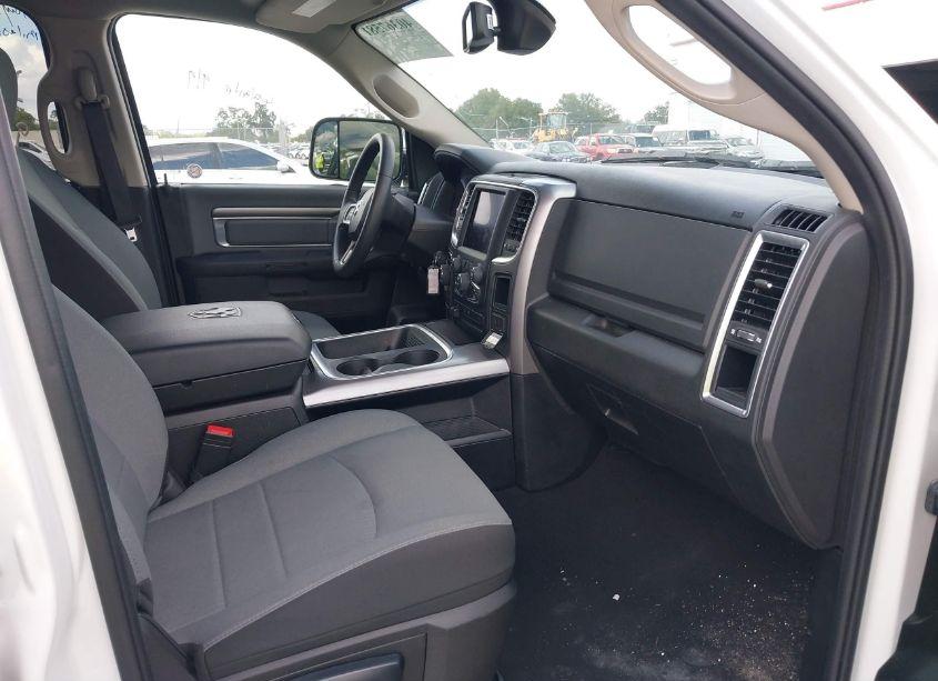 Photo 5 of 2023 Ram 1500 CLASSIC SLT 4X4 5'7 BOX (VIN 1C6RR7LG1PS566205)