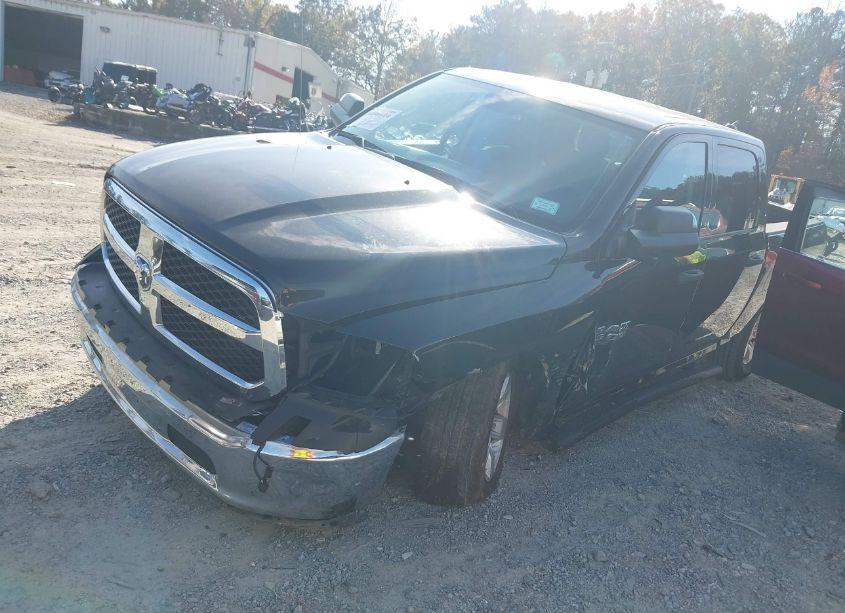 Photo 2 of 2022 Ram 1500 CLASSIC SLT 4X4 5'7 BOX (VIN 1C6RR7LG2NS209483)