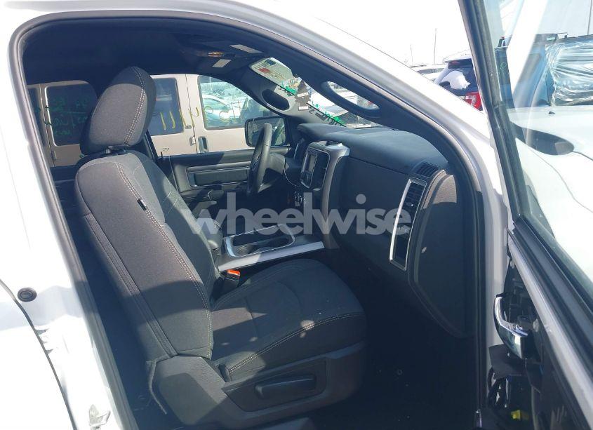 Photo 5 of 2023 Ram 1500 CLASSIC WARLOCK 4X4 5'7 BOX (VIN 1C6RR7LG2PS565662)