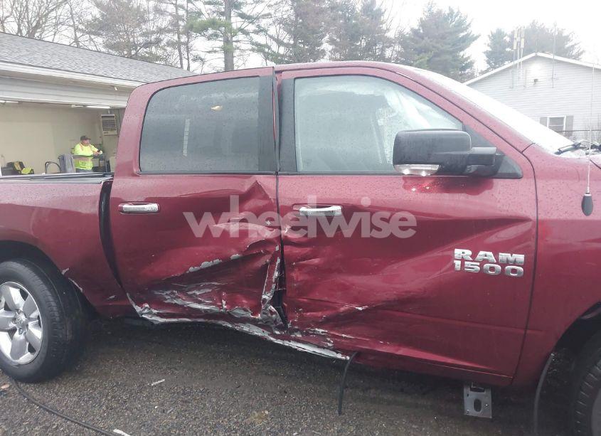 Photo 6 of 2018 Ram 1500 (VIN 1C6RR7LG3JS215027)