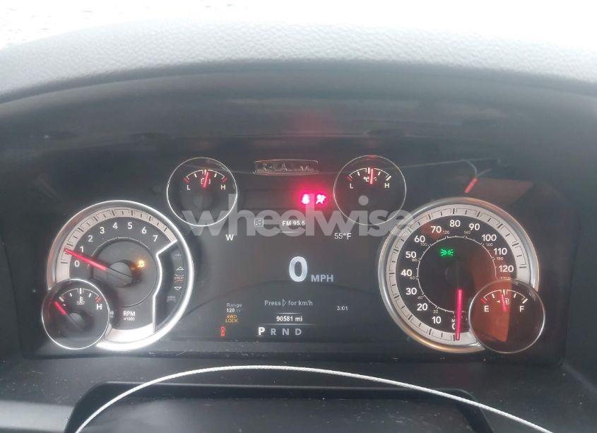 Photo 7 of 2018 Ram 1500 (VIN 1C6RR7LG3JS215027)