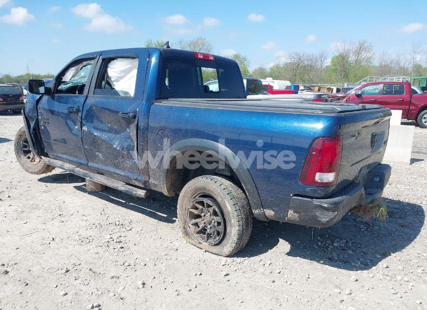 Photo 3 of 2022 Ram 1500 CLASSIC SLT (VIN 1C6RR7LG3NS131358)