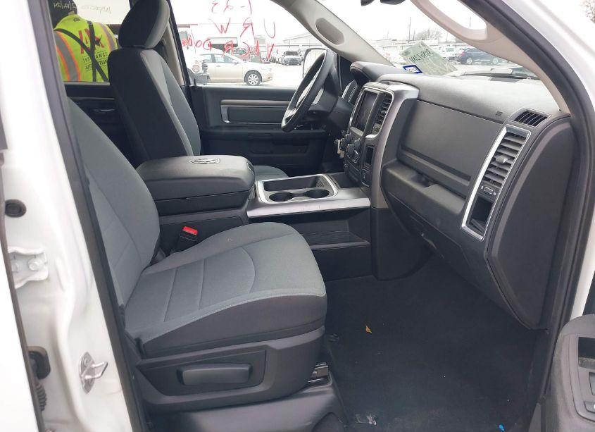 Photo 5 of 2023 Ram 1500 CLASSIC (VIN 1C6RR7LG3PS516843)