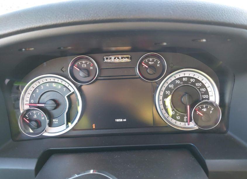 Photo 7 of 2023 Ram 1500 CLASSIC (VIN 1C6RR7LG3PS525400)