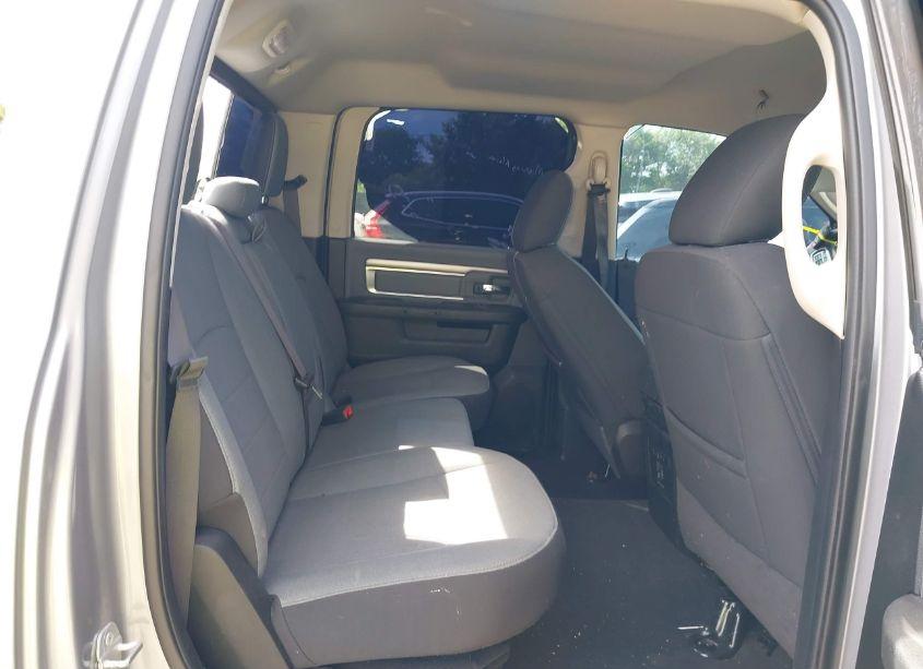 Photo 8 of 2023 Ram 1500 CLASSIC SLT 4X4 5'7 BOX (VIN 1C6RR7LG3PS537000)