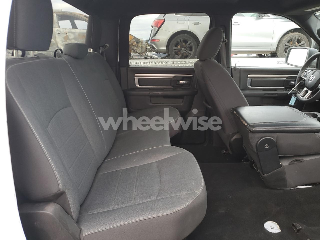 Photo 10 of 2024 RAM 1500 CLASSIC SLT (VIN 1C6RR7LG3RS148487)