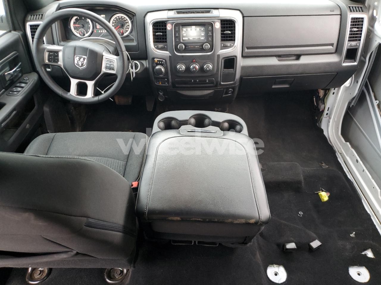 Photo 8 of 2024 RAM 1500 CLASSIC SLT (VIN 1C6RR7LG3RS148487)