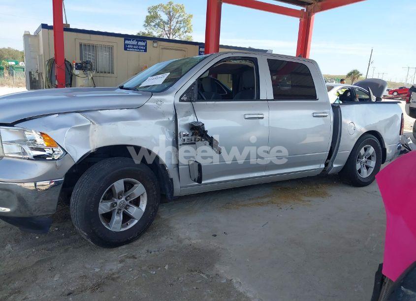 Photo 15 of 2019 Ram 1500 CLASSIC (VIN 1C6RR7LG4KS592726)