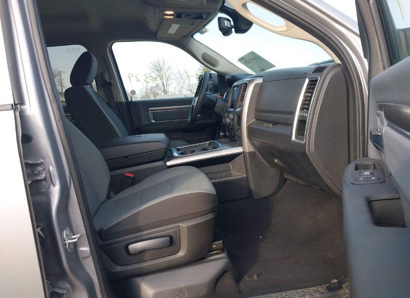 Photo 5 of 2023 Ram 1500 CLASSIC SLT 4X4 5'7 BOX (VIN 1C6RR7LG4PS516771)