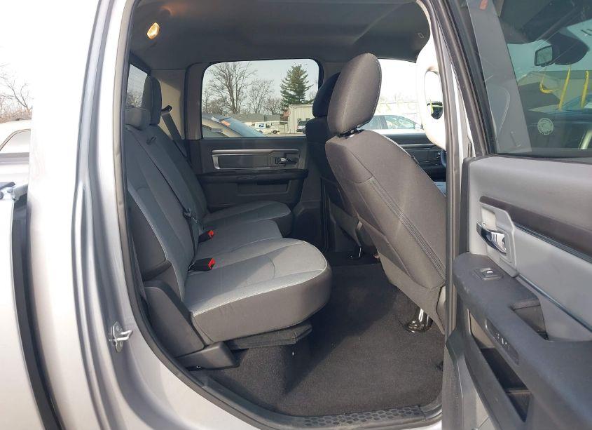 Photo 8 of 2023 Ram 1500 CLASSIC SLT 4X4 5'7 BOX (VIN 1C6RR7LG4PS516771)