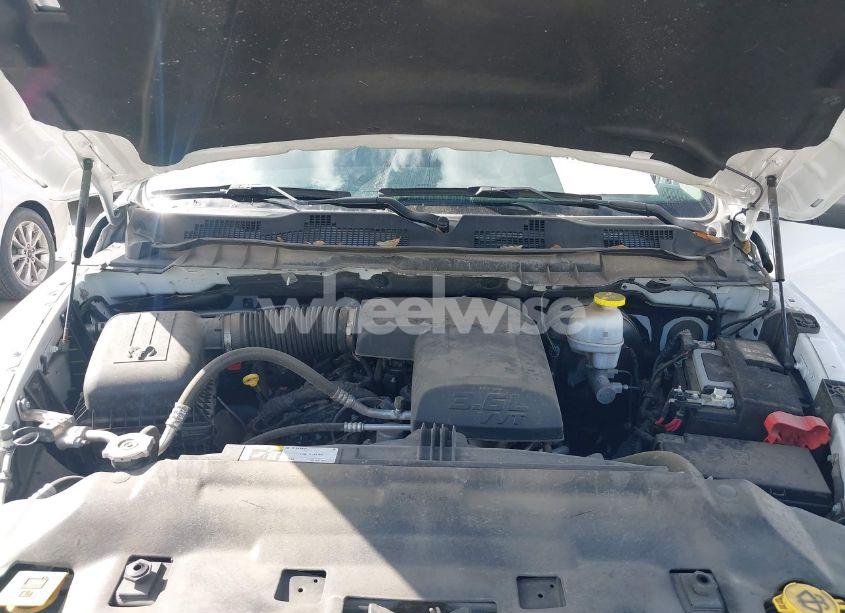 Photo 10 of 2023 Ram 1500 CLASSIC SLT 4X4 5'7 BOX (VIN 1C6RR7LG4PS519153)