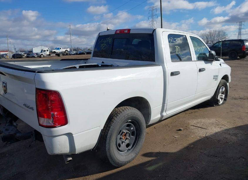 Photo 4 of 2023 Ram 1500 CLASSIC SLT 4X4 5'7 BOX (VIN 1C6RR7LG4PS526796)