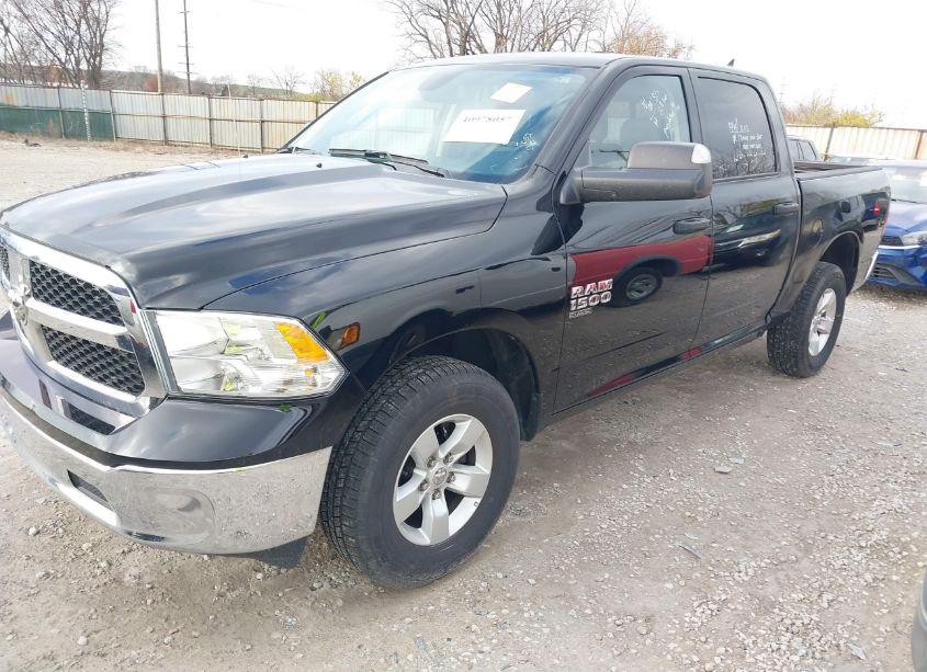 Photo 2 of 2023 Ram 1500 CLASSIC SLT 4X4 5'7 BOX (VIN 1C6RR7LG6PS518988)