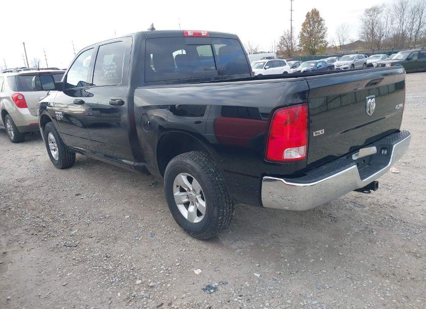 Photo 3 of 2023 Ram 1500 CLASSIC SLT 4X4 5'7 BOX (VIN 1C6RR7LG6PS518988)