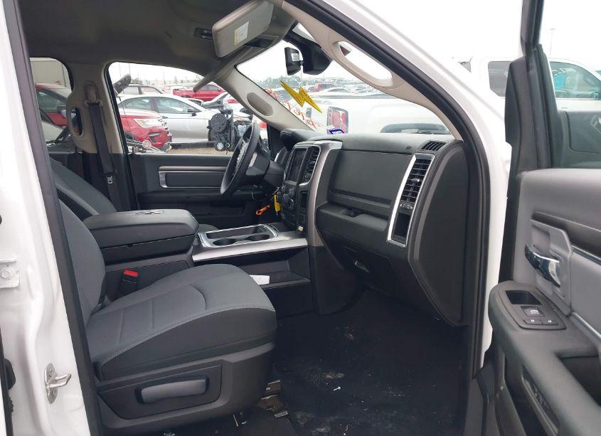 Photo 5 of 2023 Ram 1500 CLASSIC SLT 4X4 5'7 BOX (VIN 1C6RR7LG6PS527478)