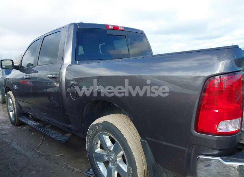 Photo 15 of 2015 Ram 1500 (VIN 1C6RR7LG7FS713383)