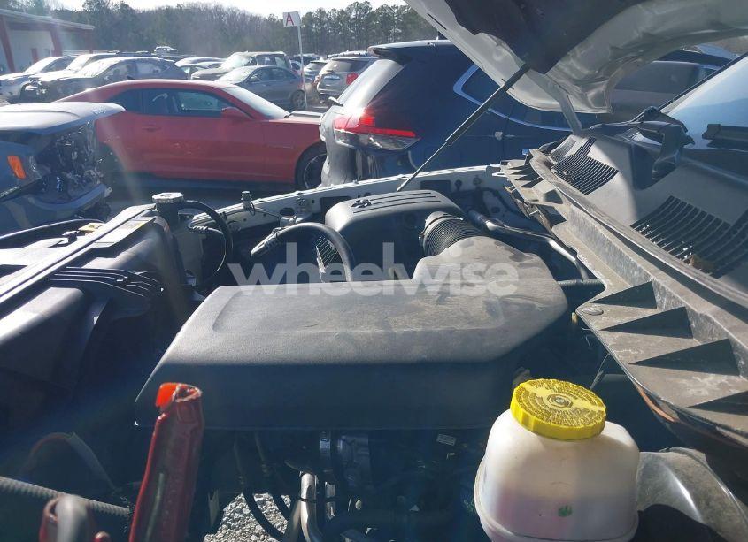 Photo 10 of 2022 Ram 1500 CLASSIC SLT 4X4 5'7 BOX (VIN 1C6RR7LG7NS209382)