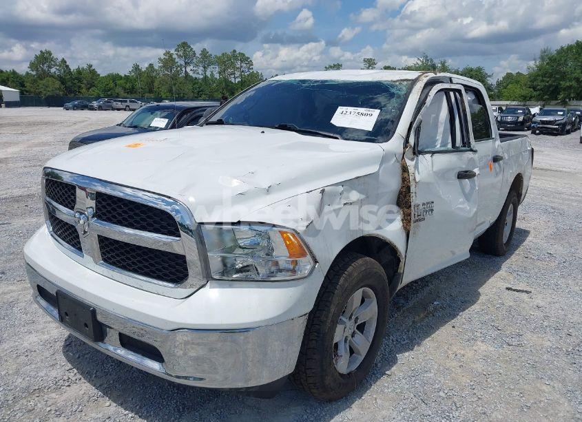 Photo 2 of 2022 Ram 1500 CLASSIC SLT 4X4 5'7 BOX (VIN 1C6RR7LG7NS209575)