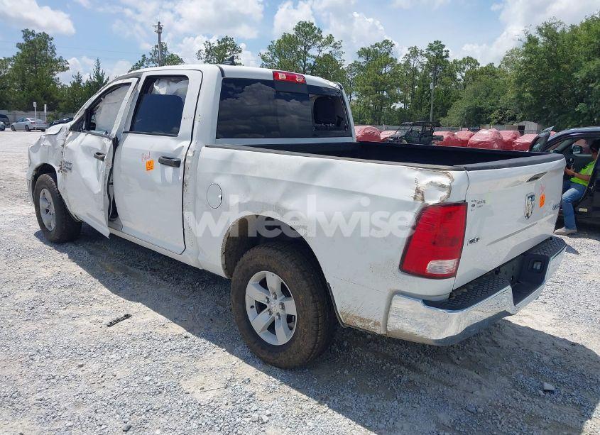 Photo 3 of 2022 Ram 1500 CLASSIC SLT 4X4 5'7 BOX (VIN 1C6RR7LG7NS209575)