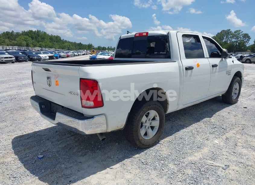 Photo 4 of 2022 Ram 1500 CLASSIC SLT 4X4 5'7 BOX (VIN 1C6RR7LG7NS209575)