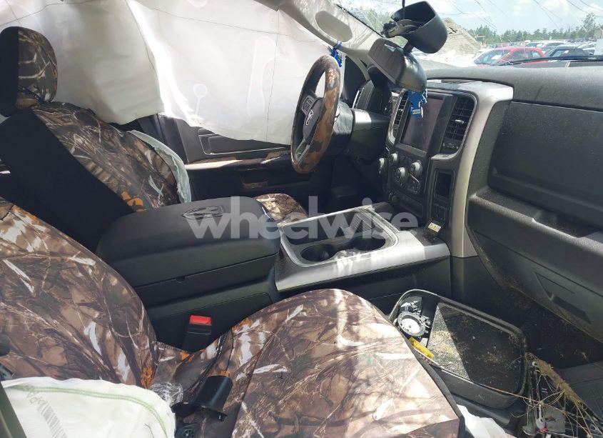 Photo 5 of 2022 Ram 1500 CLASSIC SLT 4X4 5'7 BOX (VIN 1C6RR7LG7NS209575)