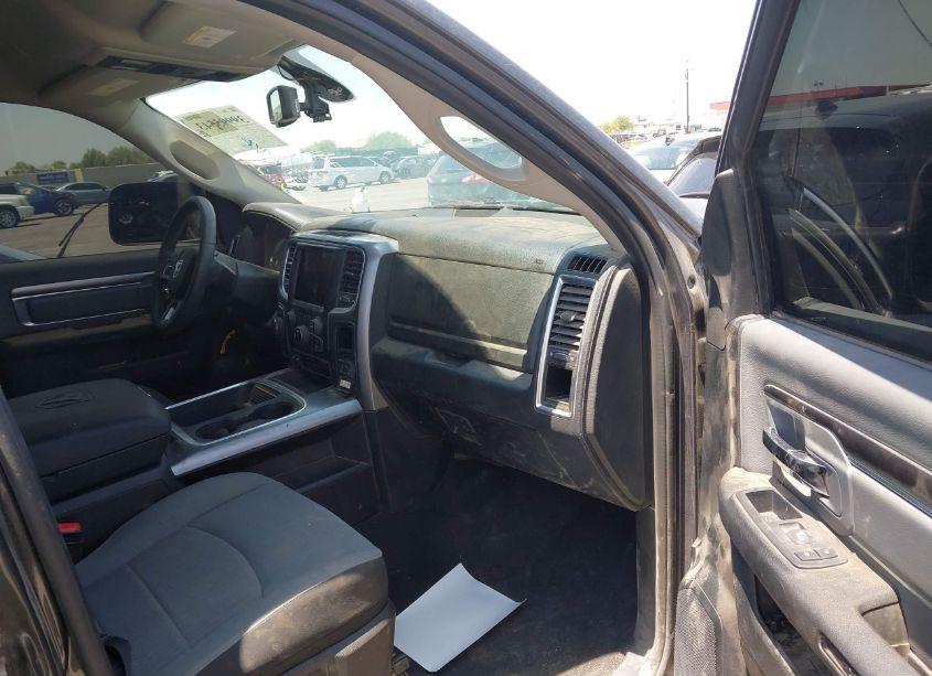 Photo 5 of 2023 Ram 1500 CLASSIC SLT 4X4 5'7 BOX (VIN 1C6RR7LG7PS536903)