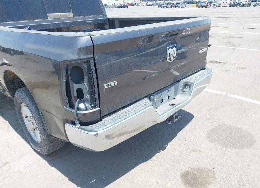 Photo 6 of 2023 Ram 1500 CLASSIC SLT 4X4 5'7 BOX (VIN 1C6RR7LG7PS536903)