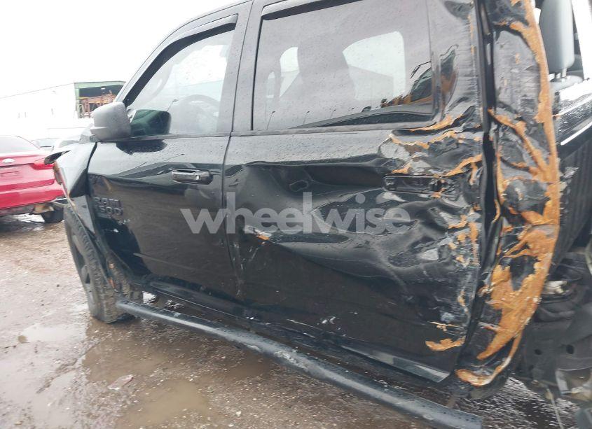 Photo 17 of 2019 Ram 1500 CLASSIC WARLOCK 4X4 5'7 BOX (VIN 1C6RR7LG8KS717307)