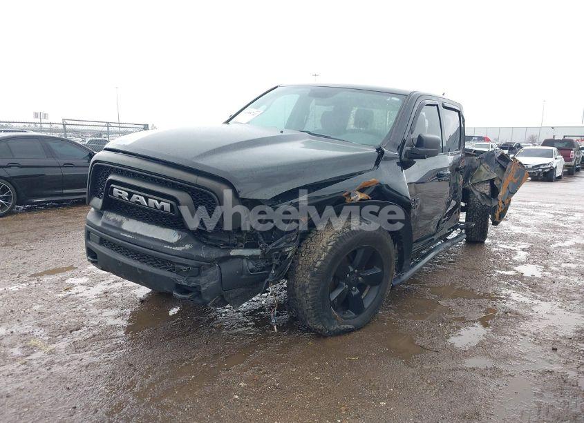 Photo 2 of 2019 Ram 1500 CLASSIC WARLOCK 4X4 5'7 BOX (VIN 1C6RR7LG8KS717307)