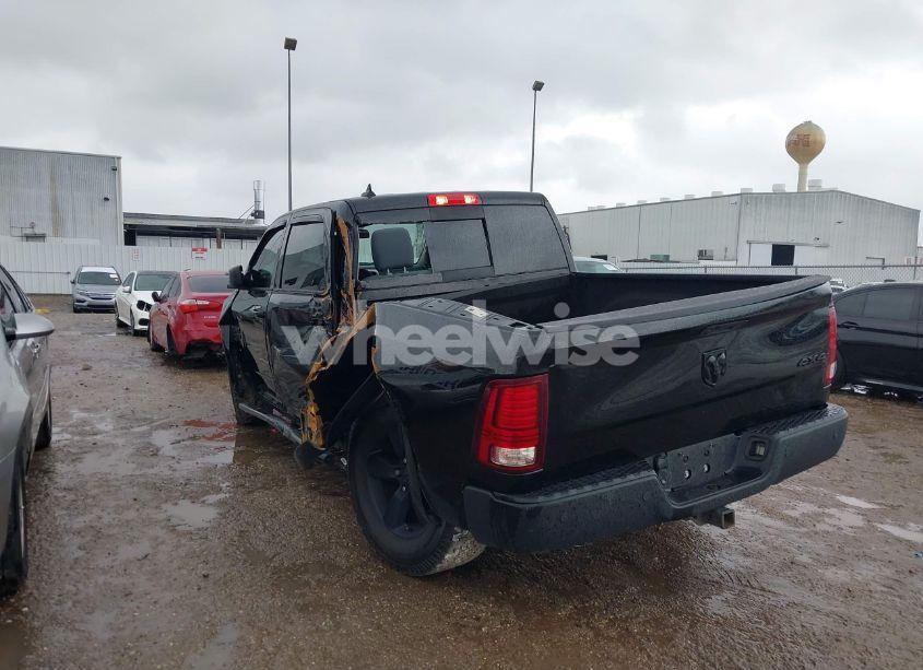 Photo 3 of 2019 Ram 1500 CLASSIC WARLOCK 4X4 5'7 BOX (VIN 1C6RR7LG8KS717307)