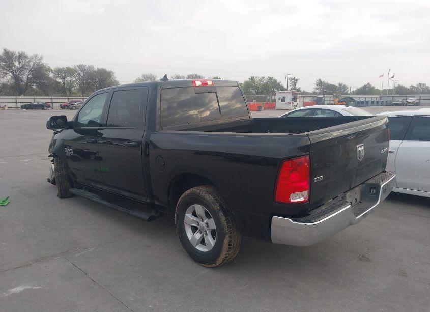 Photo 3 of 2022 Ram 1500 CLASSIC (VIN 1C6RR7LG8NS209276)