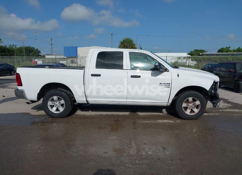 Photo 13 of 2023 Ram 1500 CLASSIC SLT 4X4 5'7 BOX (VIN 1C6RR7LG8PS516708)