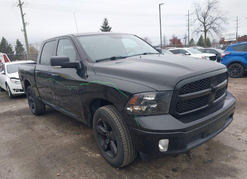 2018 Ram 1500 BIG HORN 4X4 5'7 BOX (VIN 1C6RR7LG9JS170532) main photo