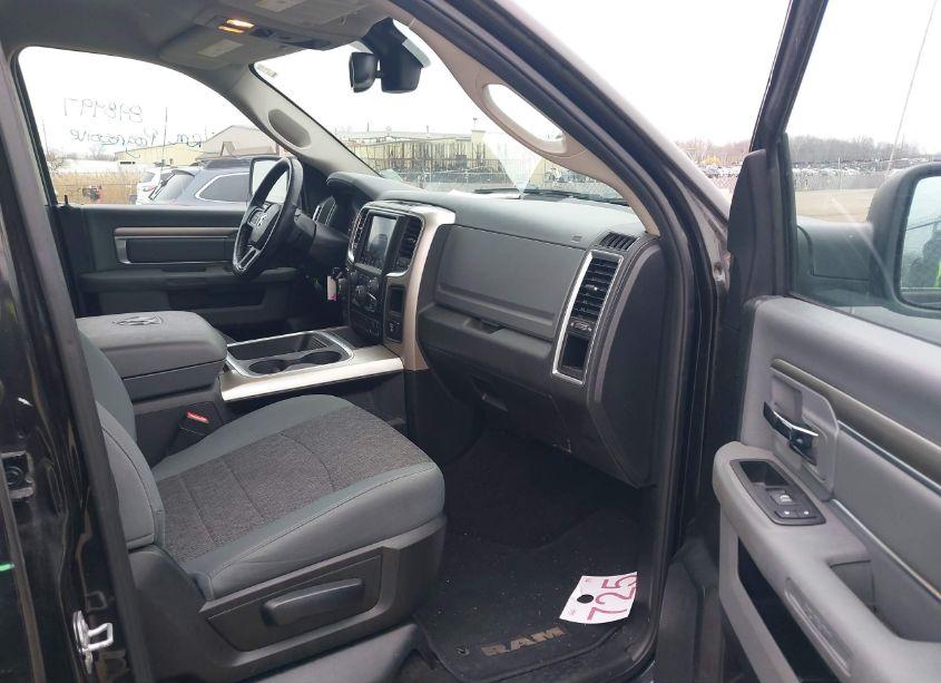 Photo 5 of 2018 Ram 1500 BIG HORN 4X4 5'7 BOX (VIN 1C6RR7LG9JS170532)