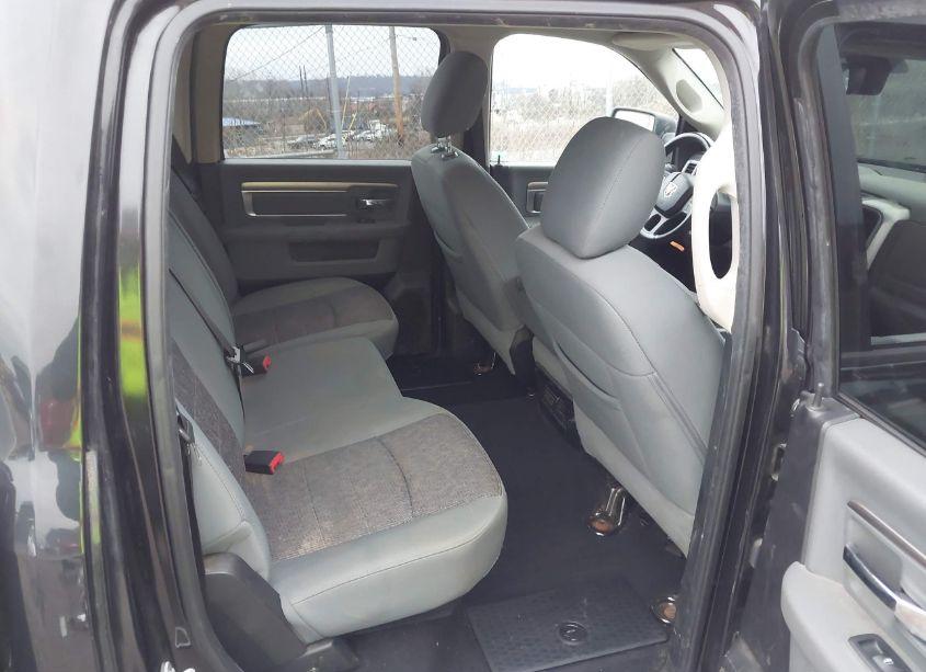 Photo 8 of 2018 Ram 1500 BIG HORN 4X4 5'7 BOX (VIN 1C6RR7LGXJS220838)