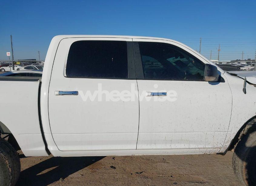 Photo 13 of 2018 Ram 1500 (VIN 1C6RR7LM1JS264944)