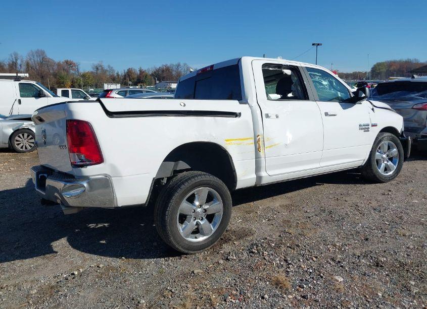 Photo 4 of 2019 Ram 1500 CLASSIC BIG HORN 4X4 5'7 BOX (VIN 1C6RR7LT0KS527112)