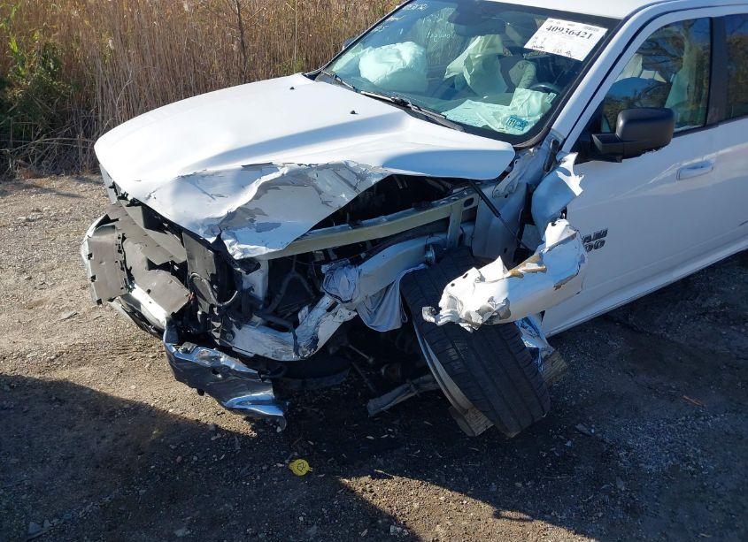 Photo 6 of 2019 Ram 1500 CLASSIC BIG HORN 4X4 5'7 BOX (VIN 1C6RR7LT0KS527112)