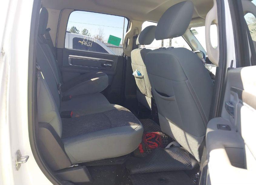 Photo 8 of 2019 Ram 1500 CLASSIC LONE STAR 4X4 5'7 BOX (VIN 1C6RR7LT0KS533878)