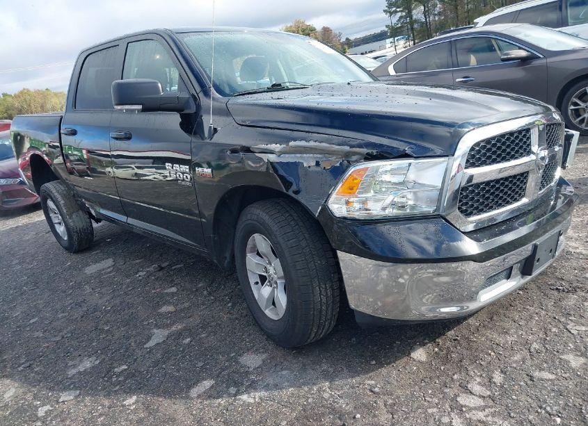 2019 Ram 1500 CLASSIC SLT 4X4 5'7 BOX (VIN 1C6RR7LT0KS644799) main photo